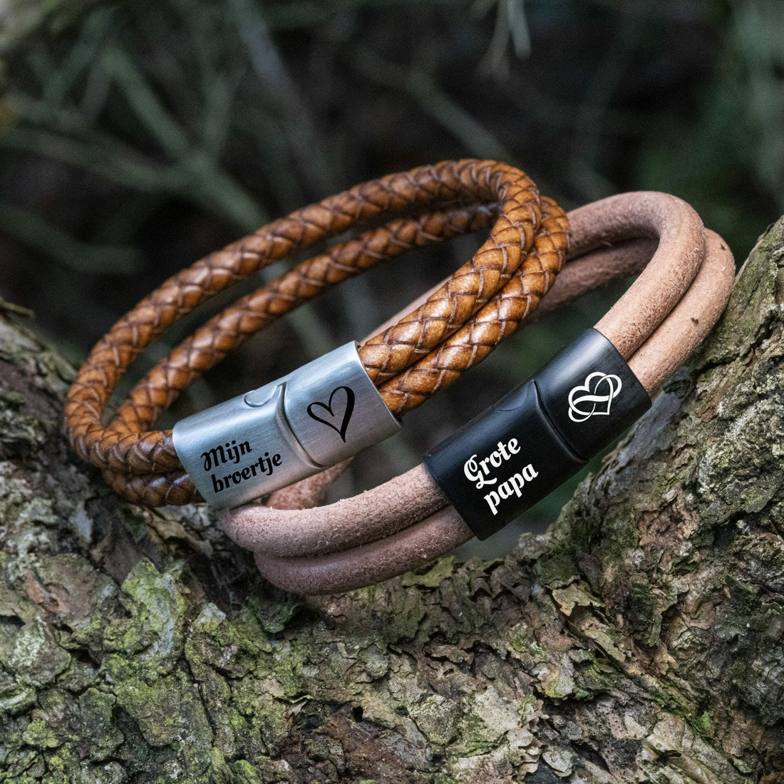 Double braided leather bracelet with hearts and text engraving