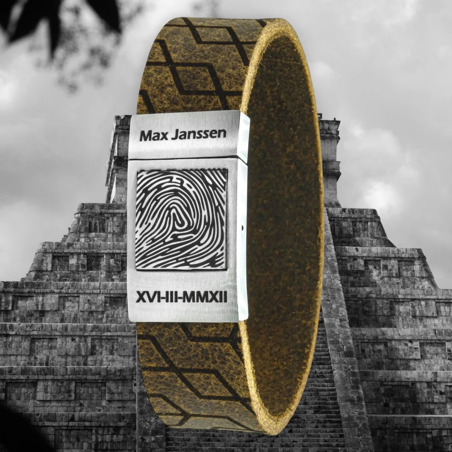 Mayans - Eigen vingerafdruk armband van Vintage leer
